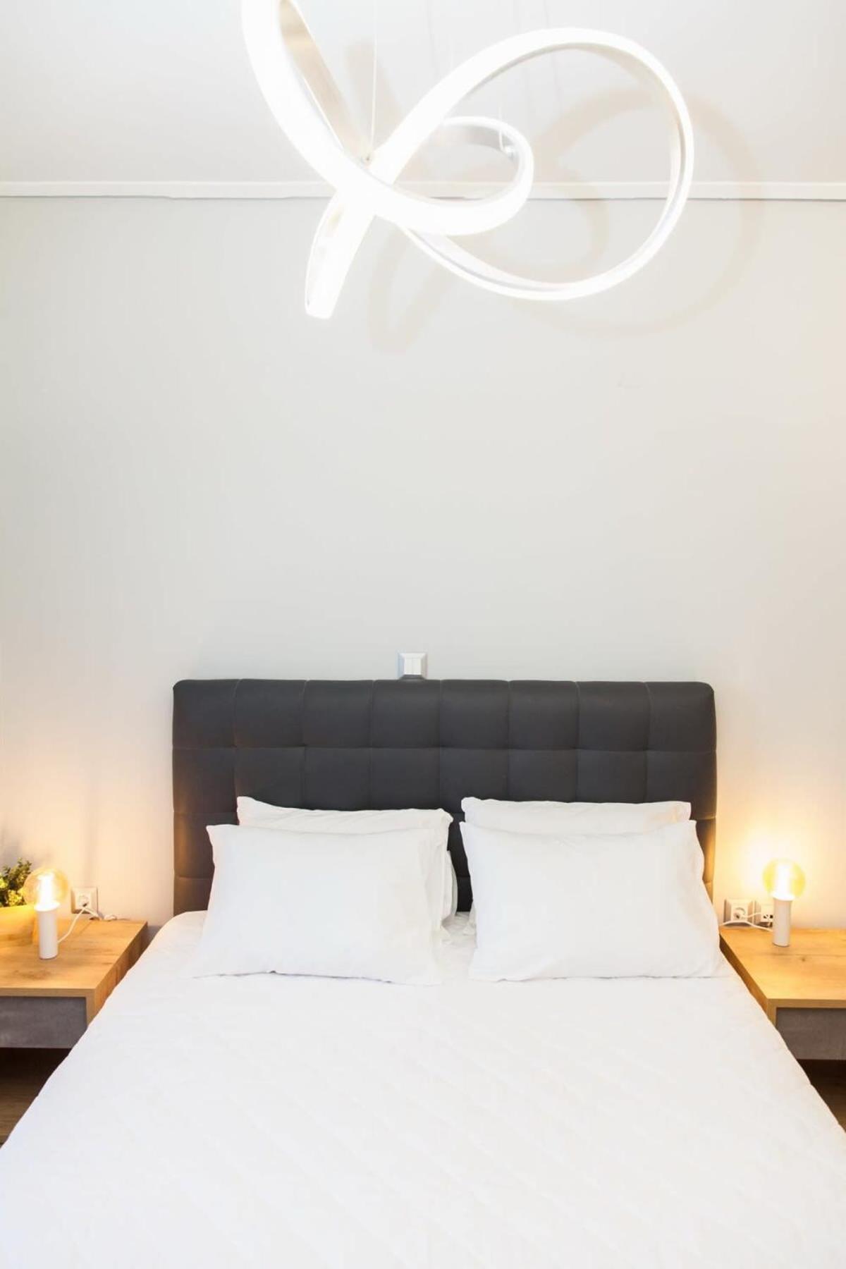 Contemporary And Chic Apartment In Central Athena Bagian luar foto