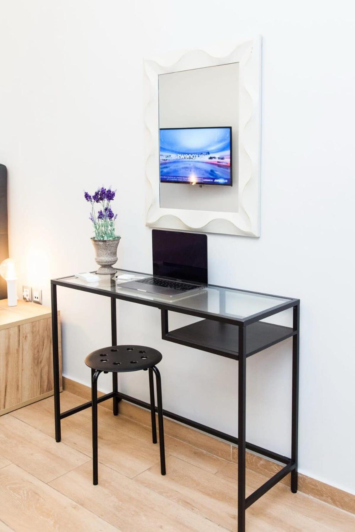 Contemporary And Chic Apartment In Central Athena Bagian luar foto