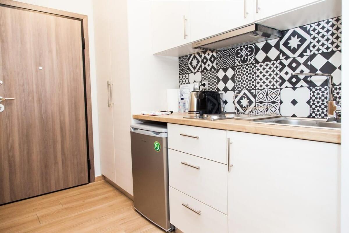 Contemporary And Chic Apartment In Central Athena Bagian luar foto